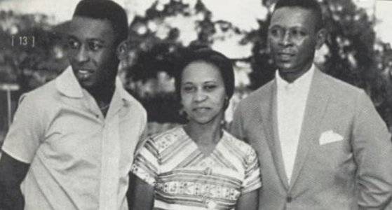 펠레(왼쪽), 그의 어머니 셀레스트(가운데)와 아버지 돈지뉴. 사진 펠레 인스타그램 캡처