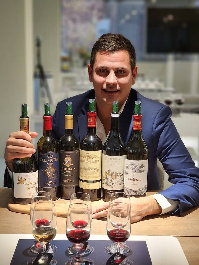 수출 디렉터 필리포 반니(Filipo Vanni)