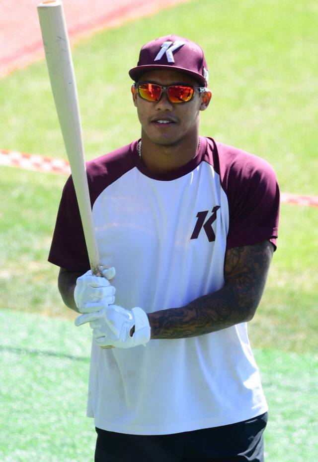 키움 러셀이 타격훈련에 열중하고 있다. 최문영 기자 deer@sportschosun.com