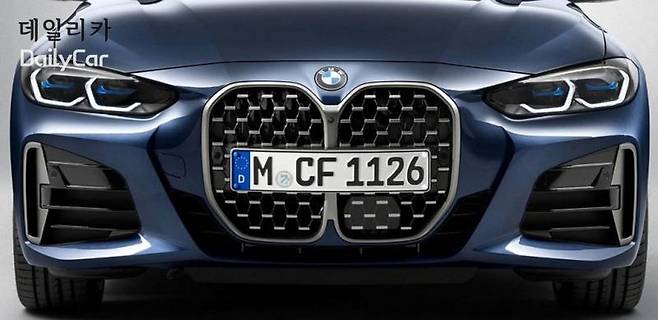 BMW, 4시리즈 (육각형 요소로 통일성 강조)