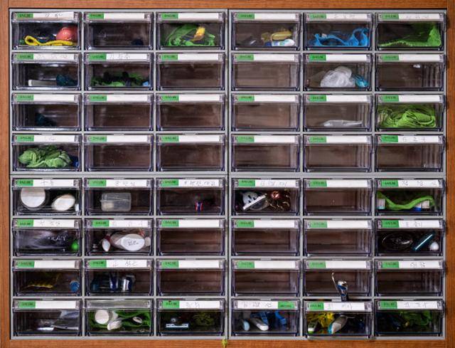 서울 은평구 명진목욕탕에 설치된 단골손님용 사물함. 이한호 기자