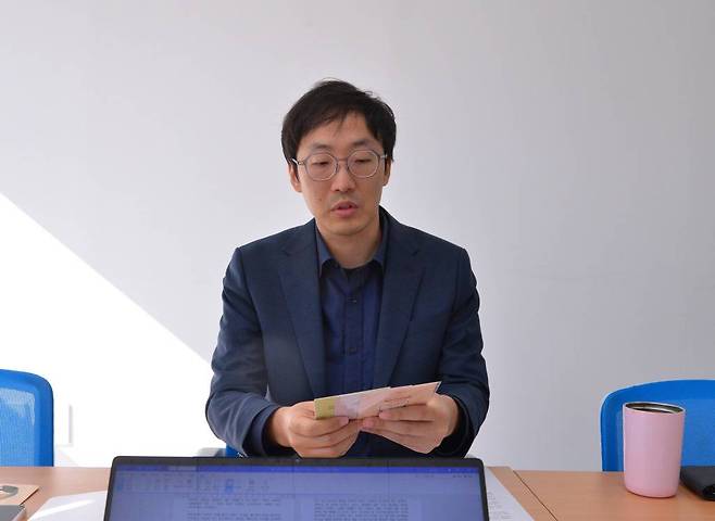 스케일업팀과 처음 만난 자리에서 다양한 고민을 얘기했던 본투비 이종인 대표, 출처: IT동아