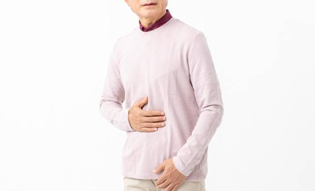 음식을 조금만 먹었는데도 배가 부르다면 기능성 소화불량의 증상일 수 있으니 병원에서 위전도 검사를 받아보는 게 좋다./사진=클립아트코리아