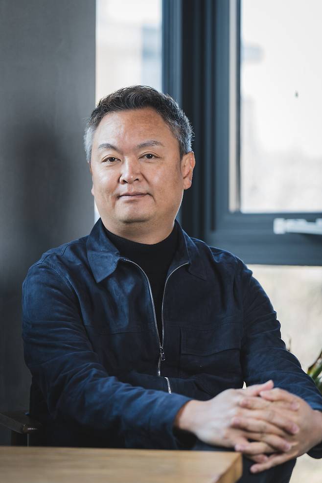 ▲ '카지노' 강윤성 감독. 제공| 월트디즈니컴퍼니 코리아