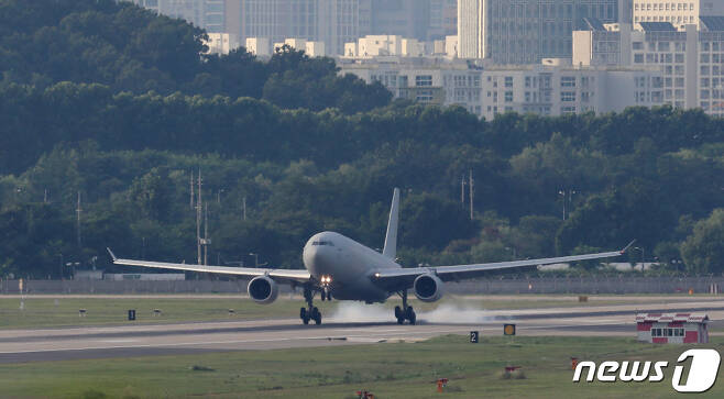 공군 다목적 공중급유수송기 KC-330 '시그너스'./뉴스1 ⓒ News1 김영운 기자
