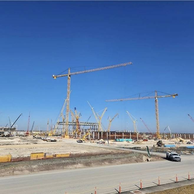 삼성전자가 건설중인 미국 테일러시 파운드리 공장 전경 <사진=경계현 삼성전자 사장 SNS>