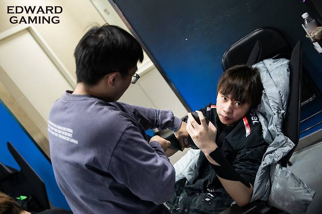 사진=에드워드 게이밍 공식 웨이보, 알러 후자러(우)