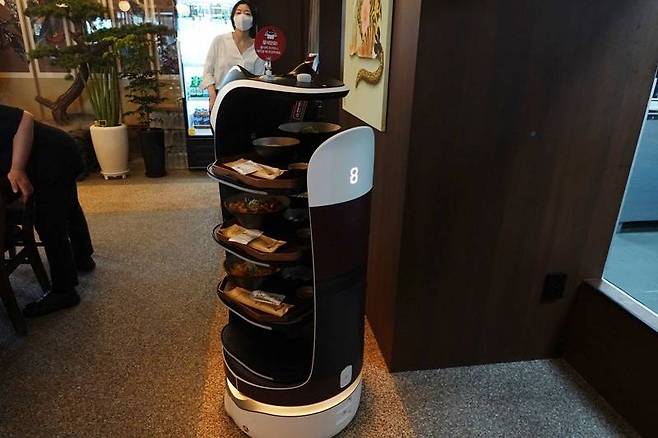 벨라봇에 담은 음식, 출처=IT동아