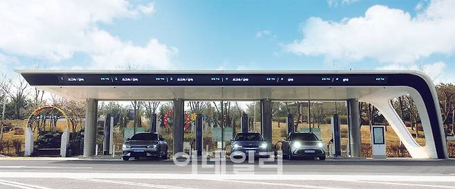 화성휴게소에 설치된 현대차 전기차 충전소 이피트.(사진=현대차.)