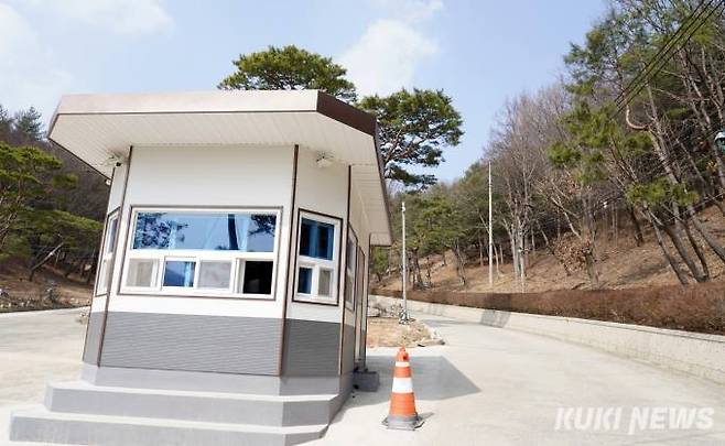 월명동 수련원 입구. 사진=박효상 기자