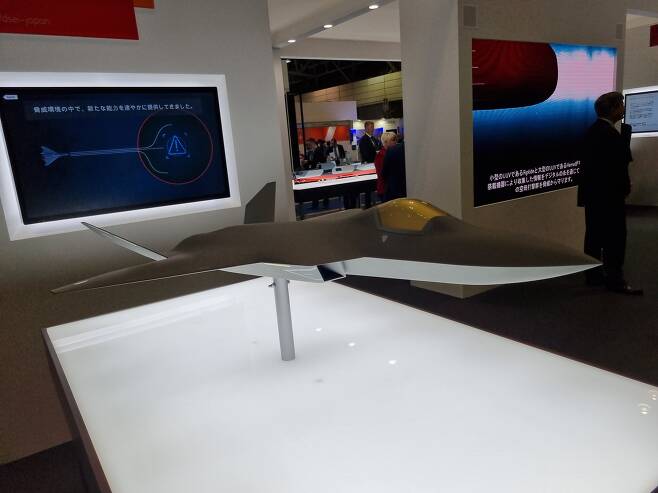 일본 2023 DSEI 방산전시회에서 공개된 6세대 전투기 모형. 일본, 영국, 이탈리아 등이 공동개발할 계획이다. /유용원 군사전문기자