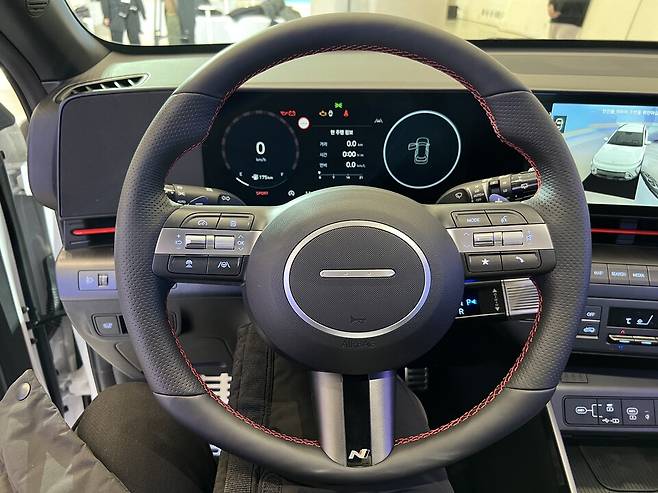 현대 디 올 뉴 코나 실내