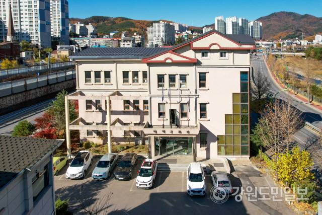 ▲ 태백문화원은 2023년 태백시민을 위한 문화학교·전통문화교실 16개 강좌를 개설, 올해 말까지 순차적으로 운영한다.