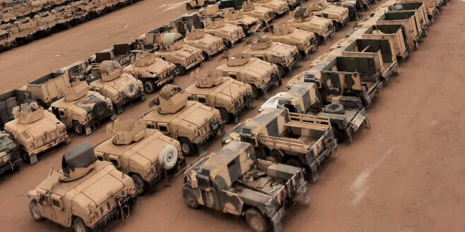 미군이 아프간 철수 때 버린 군용차량 수백대…탈레반 “수리 완료” / 사진=아프간 국방부 트위터
