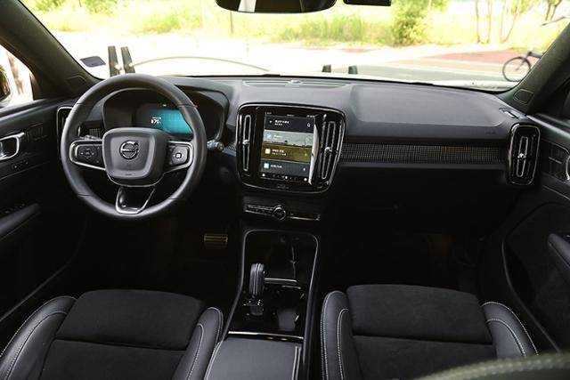 볼보 XC40 리차지