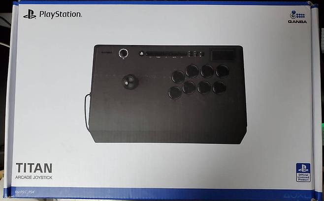 권바 타이탄 조이스틱 박스 외형