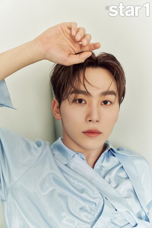 Group Seventeen members Boo Seungkwan and Dino, who are about to make a comeback, asked for new songs.On the 23rd, Magazine At Style released some of the interviews with Seventeen Boo Seungkwan and Dinos May issue cover.Boo Seungkwan and Dino commented on the mini 10th album FML which will be released on the 24th, It seems like Ive always talked about this, but this album is really real and I want to give passion and energy to the carat (fandom name) I wanted to give my life from the preparation of the album, and all the members seemed confident that I was going to be a big hit. Boo Seungkwan and Dino asked the question of The Killing part of one of the double title songs, Son Gogong. Boo Seungkwan and Dino said, The scale is really big and the whole song is The Killing point.I put all my energy into every part.On the other hand, Boo Seungkwan and Dino are often referred to as role models in junior groups. I feel proud, and I think, That friend passed! Sometimes I cheer on my friends and say hello to them.I try harder to be a good example.