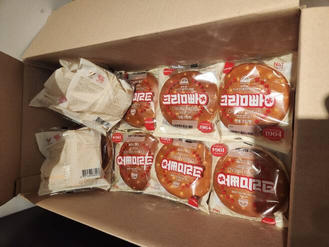 김순일 여사의 빈소 조문객에게 제공한 삼립 크림빵. 회사는 당일 생산한 제품을 빈소로 직접 배송한다. /사진=유엄식 기자