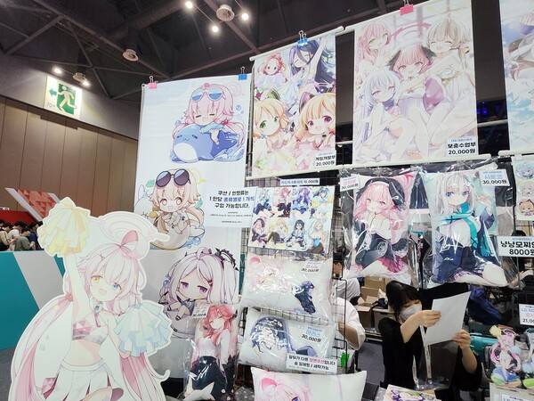 - 굿즈 퀄리티가 상당하다