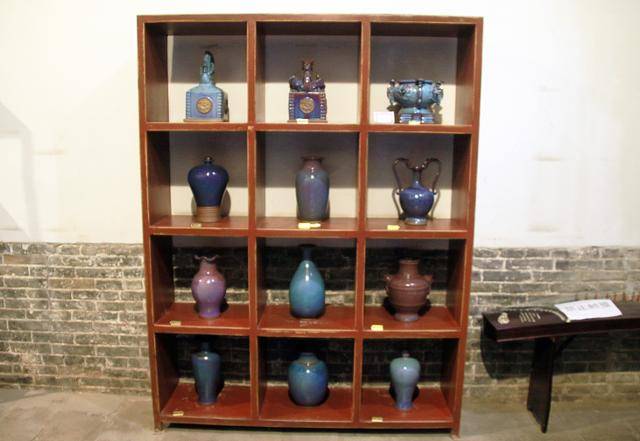 션허우고진 백년노균 저택의 도자기 전시판매장. ⓒ최종명