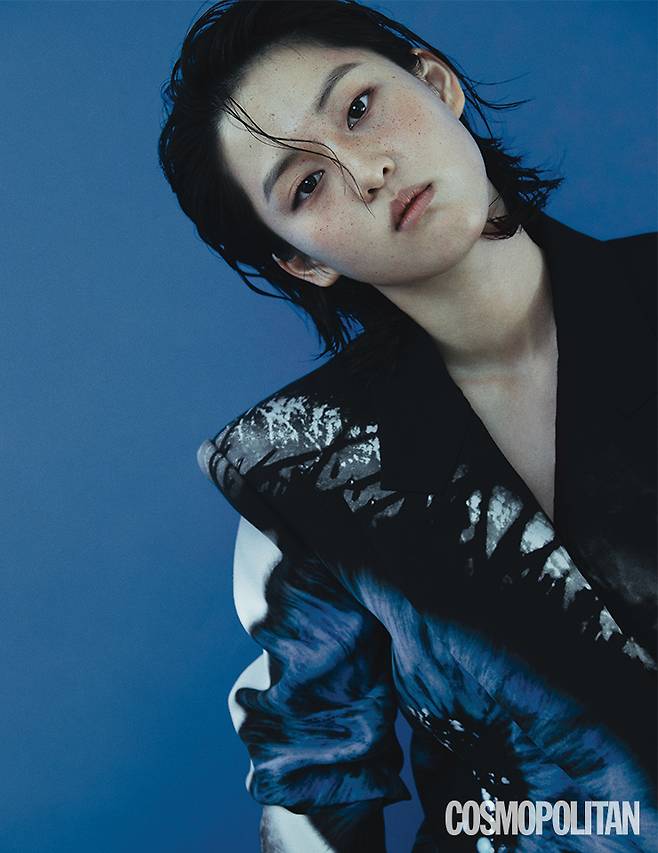 재킷 6백93만원 알렉산더 맥퀸.