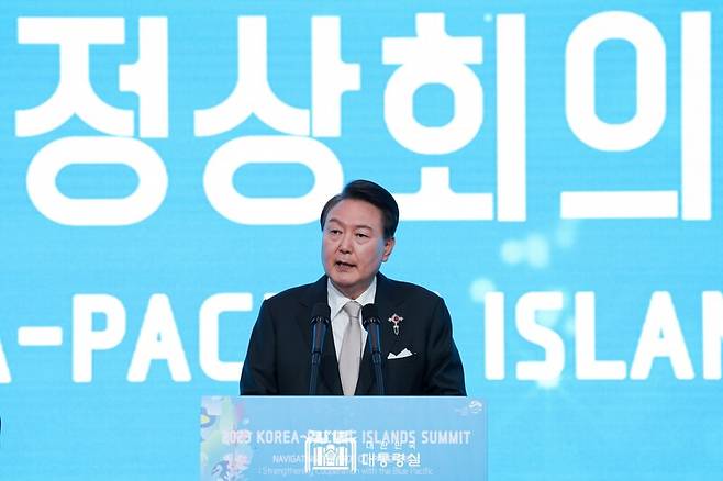 ▲ 윤석열 대통령이 지난 5월29일 2023 한-태평양도서국 정상회의 공식만찬을 주최한 자리에서 연설을 하고 있다. 사진=대통령실