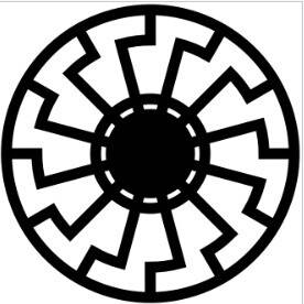 우크라이나 여군이 가슴에 단 조넨라트 문양.