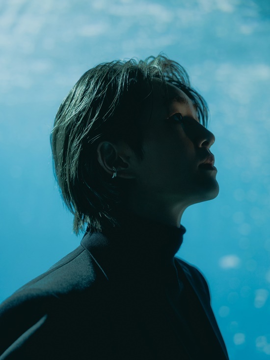 Singer OOOnew announced the suspension of the film ahead of the regular film of SHINee 8th album and the 6th solo concert, because the condition Nanj ⁇  Station.Following the first regular album film in March, Solo Concert and SHINee debut 15th anniversary fan meeting, OOOnew has been running without any hesitation, so the voice of support and encouragement of fans is also rising.The OOnews that OOOnew received medical staffs opinion that stability and treatment are needed as the condition Nanj ⁇  Station continues recently was announced through its agency SM Entertainment (SM) on the 9th.According to SM, after the 15th anniversary of his debut, he finished his 8th regular album after fan meeting in May, and OOOnews health, which was preparing a solo concert, continued.After discussing carefully with the members, he decided not to participate in the album film and concert, and said he plans to take a rest for a while.OOOnew was the busiest film as a solo singer and SHINee. In March, OOOnew held his first solo concert ahead of the release of his first solo regular album Circle and had time to communicate with his fans.In particular, he has matured by expressing various emotions of life such as love, separation, growth and anxiety, including the title song O (Circle).In particular, right after singing his OOnew song Normal Night, he expressed his emotional feelings, saying, Ive had a lot of tears lately. As fans continued to express their regret, he reassured fans by saying, Its a good sign, drawing applause for his encouragement.At the SHINee fan meeting held in May, he came to the stage with a noticeably gaunt face and caused another worry.I talked to the SHINee members with their unique bright and positive energy and communicated with their fans, but it was clear that they were able to get a glimpse of OOOnews troubles, efforts and enthusiasm.SHINee fans also share the joy of their 15th anniversary and want to see the complete SHINee, but OOOnews health Retrieval is a top priority.OOOnew also wrote directly and promised, Think of it as a time to take a breath for SHINee. I will come back healthy.SM also said, We will try to help OOOnew focus on Retrieval so that we can film again in a healthy way.Meanwhile, SHINees 8th regular album HARD will be released on the 26th of this month and the sixth solo concert SHINee World VI - Perfect Illumination will be held.Photos by SM Entertainment