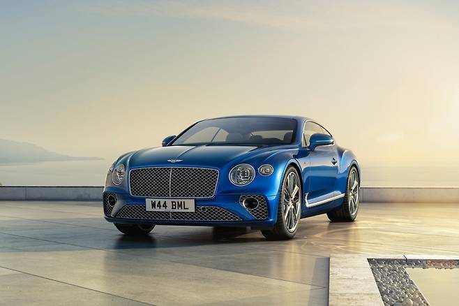 벤틀리 컨티넨탈 GT 아주르