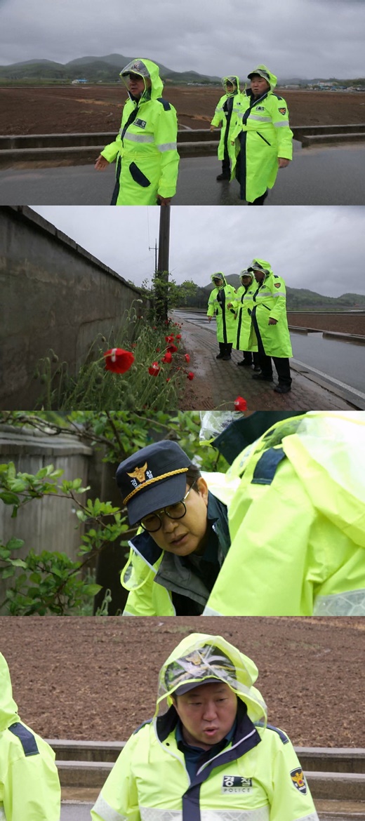 Broadcasters Kim Seong-joo and Jeong Hyeong-don discover the Illegal Opium poppy during a neighborhood patrol.MBC Everlon Rural Police returns broadcast on the 19th shows Kim Seong-joo and Jeong Hyeong-don discovering pin Opium poppy in a residential area during a neighborhood patrol.In recent years, drug incidents and accidents have increased the importance of police drug finances enforcement network work.On this day, Kim Seong-joo and Jeong Hyeong-don find red flowers blooming in front of a residential area while patrolling with a veteran police officer with 28 years of experience with the drug Financial Crimes Enforcement Network.The mentor police officer says, Wait a minute! What is this? I am surprised and approaching the flower, and confirms that the flower is Opium poppy.So, Jeong Hyeong-don looked at Opium poppy in front of me and said that he was really surprised to see it for the first time.The two Cops go to the Opium poppy truth under the direction of the mentor.In particular, Kim Seong-joo, who studied the appearance of Hemp and Opium poppy through the Hemp field patrol in his previous work, raised expectations.The reason why I can not help but notice the Opium poppy found in the ordinary A Month in the Country village is because there was a similar case just a few years ago.In a village in Yeongdeok, a large-scale Illegal-grown Hemp field was discovered and the Financial Crimes Enforcement Network was actually established, raising the tension vertically whether or not Opium poppy is grown illegally in a rare Month in the Country.Broadcast at 7:40 pm on the 19th.