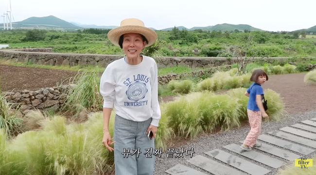 Kim Na-young fell in love with Jeju Island Bothy on a 300-pyeong land.On the 21st, on the YouTube channel Kim Na-youngs nofilterTV, Kim Na-young started chrysanthemum jejuensis for two weeks with his son Shin-Urayasu Station and Lee Joon.On this day, Kim Na-young sang Blue Night on Jeju Island and woke up his son Shin-Urayasu Station and Lee Joon and laughed.Kim Na-young said, My mother has booked a huge morning flight. Kim Na-young and his sons arrived at Jeju Island with excitement.Kim Na-young, along with Shin-Urayasu Station, Lee Joon, also headed to Jeju Island to Bothy, where Kim Na-young said, Theres nothing around, if it wasnt for the family, Id be a bit scared.But Shin-Urayasu Station was excited to run out first and check Bothys front door. Kim Na-young was also happy to see the front door, saying, Its so nice.Kim Na-young said, The view is so good. It is 300 pyeong. Kim Na-young said, It smells like cow dung. It smells like nature.It is a mansion. He said, I made a reservation here in January. He said he made a reservation five months ago.Kim Na-young said, Bothy with a swimming pool is good, but Im too tired.Kim Na-young, who entered the inside of Bothy, said, It smells like a hotel.Im so happy, Im a little too happy, Kim Na-young said, running around the living room. In the meantime, Shin-Urayasu Station sat in the tearoom and erupted into laughter.Kim Na-young was touched by reading a postcard left by Bothys owner, but he grabbed Shin-Urayasu Stations hand and laughed at the bedroom.Kim Na-young said, I can sleep while looking at Mother Nature. I want to be alone. However, Shin-Urayasu Station teased Kim Na-young and said, I hate it but I want to be here.Kim Na-young then watched the shower and said, I lived for more than 30 years, but the floor height is high.Kim Na-young said, I do not think Ill be here, he said, I think Ive lived here for over 30 years.