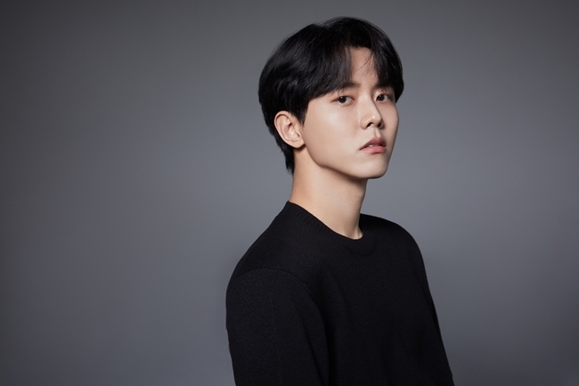 Joo Woo-jae has been confirmed as the new member of  ⁇ Hangout with Yoo ⁇ .Joo Woo-jae, who is a model, plays an active part in genres and channels such as broadcasting and YouTube.In addition to building a variety of entertainment characters such as  ⁇  Confucian boy  ⁇   ⁇   ⁇  paper doll  ⁇   ⁇   ⁇   ⁇   ⁇   ⁇   ⁇   ⁇   ⁇   ⁇   ⁇   ⁇   ⁇   ⁇   ⁇   ⁇   ⁇   ⁇   ⁇   ⁇   ⁇   ⁇   ⁇   ⁇   ⁇   ⁇   ⁇   ⁇   ⁇   ⁇   ⁇   ⁇   ⁇   ⁇   ⁇   ⁇   ⁇   ⁇   ⁇   ⁇   ⁇   ⁇   ⁇   ⁇   ⁇   ⁇   ⁇   ⁇   ⁇   ⁇   ⁇   ⁇   ⁇   ⁇   ⁇Joo Woo-jae was also a member of the group when he appeared as a special guest of Hangout with Yoo.Yoo Jae-Suks teasing stood firmly against the teasing, and Lee Mi-joo, the youngest child, was pushed out of the rankings and laughed.It is noteworthy that Joo Woo-jae will become a  ⁇ Hangout with Yoo ⁇  member and bring out new charms and create new relationships with existing members.Hangout with Yoo  ⁇ , who will add vitality to Joo Woo-jaes Confluence, will be looking for viewers with a harder look after a two-week break with a six-member system.