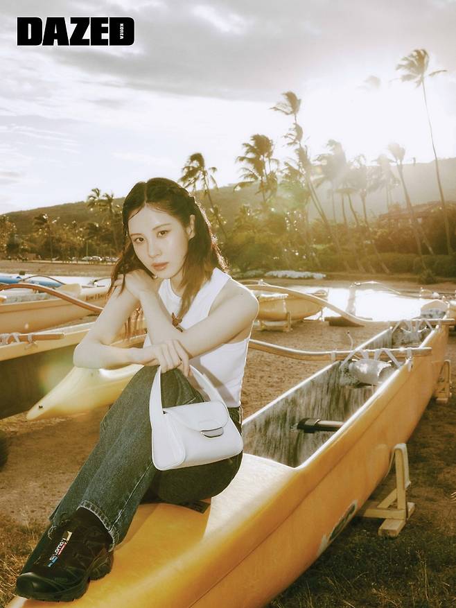A pictorial filled with moods of Seohyuns summer resort has been released.On the 22nd, Dazed, along with Seohyun, presented a Y2K sensibility resort look pictured in the background of Hawaiis exotic scenery.Seohyun showed a moody and moody mood by matching sleeveless tops and funky pants to a tote bag that covers both travel and everyday life.In another photo, a white shirt was worn on swimwear, and a canvas bag with a waterproof coating was added to complete a fashionable and refreshing resort look.