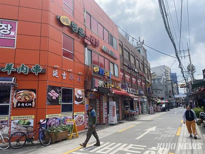 가리봉 시장 주변 중국 상가. 사진=송금종 기자