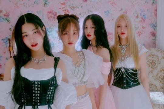 피프티 피프티. 사진|어트랙트