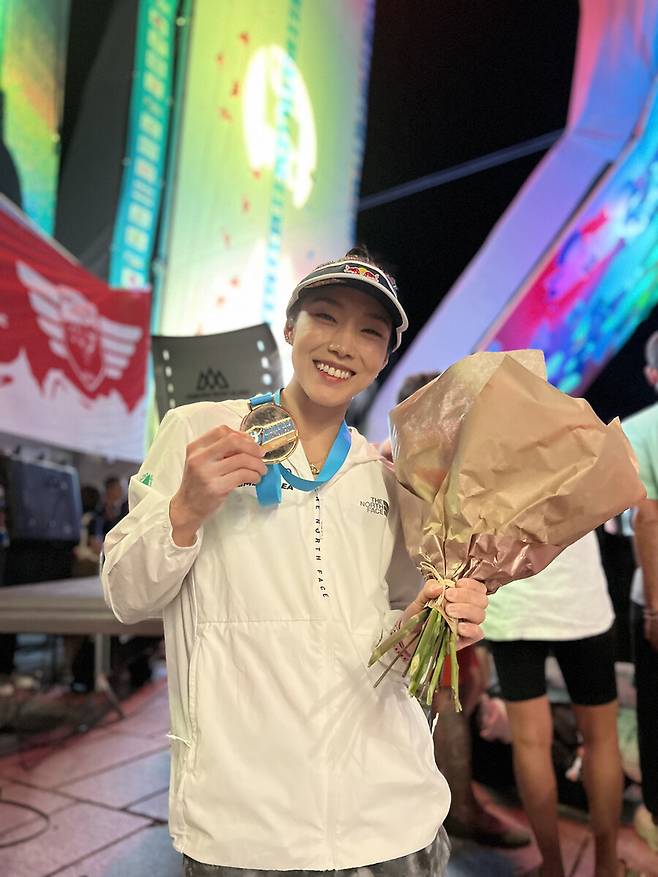 ▲ 2023 IFSC 월드컵 9차 대회 여자부 리드 종목에서 우승한 김자인 ⓒ올댓스포츠