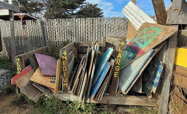 미국 버클리 마리나 쇼어버드 공원에 위치한 모험 놀이터. 한해 8만명이 찾지만, 이날은 핼러윈 축제로 텅 비었다.