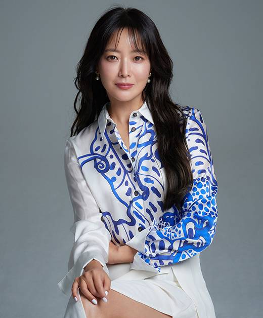 배우 김희선/힌지엔터테인먼트 제공