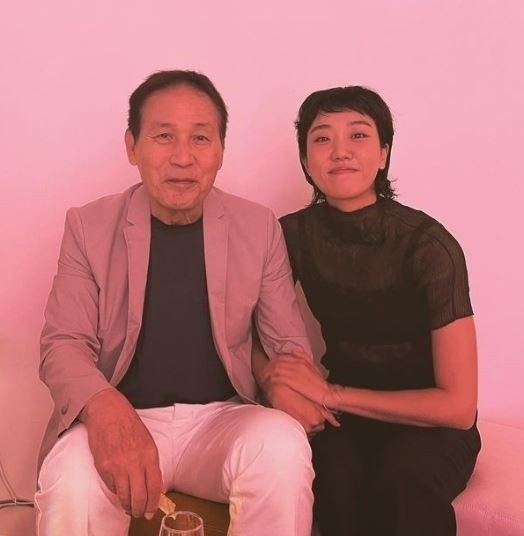 Ahn Sung-ki (71), an actor with blood cancer battling disease, has been released.Actor Lee Joo-young posted a photo of himself with Ahn Sung-ki on his social media account Sunday, saying, Ive seen Ahn Sung-ki for the first time in eight years.Joo Young thanked Ahn Sung-ki, The teacher who was the executive director of Asiana International Cinema 16: American Short Films, told a new actor that no one knew about Cinema 16: American Short Films, Joo Young called me Joo Young, I did not go for years. Its been eight years since I met you again as a member of the same company as my teacher. Its a great honor and a great feeling, he added. Thank you for making a warm moment in a moment of my life.Ahn Sung-ki was on stage with Kim Bo-yeons support at the opening ceremony of the 40th anniversary of Bae Chang-hos debut in September last year.Ahn Sung-ki is being treated for blood cancer. As usual, hes improving as much as he takes care of himself, the agency Artist Company said at the time.