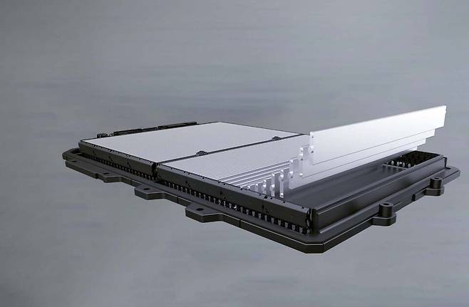 에너지 밀도를 높이고 주행 거리를 연장한 중국 BYD LFT 블라인드 배터리