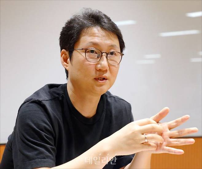 김명신 LG AI연구원 정책수석이 5일 오후 서울 강서구 마곡 LG AI 연구원에서 데일리안과 인터뷰를 하고 있다. ⓒ데일리안 홍금표 기자