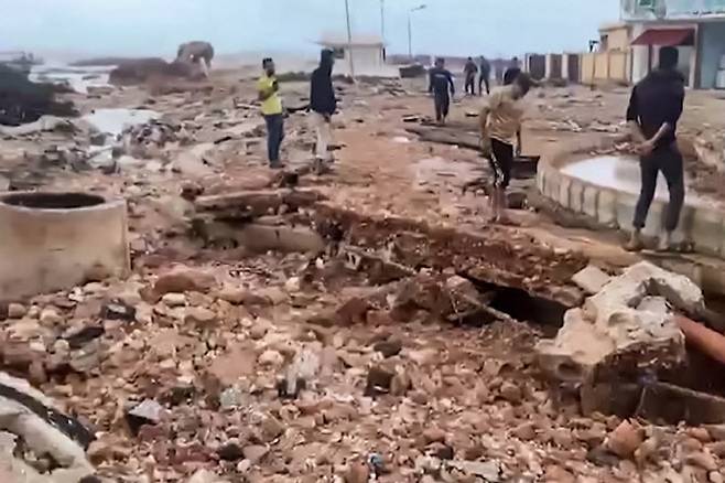 폭풍우로 폐허가 된 리비아 동부 지역.(사진=AFP)