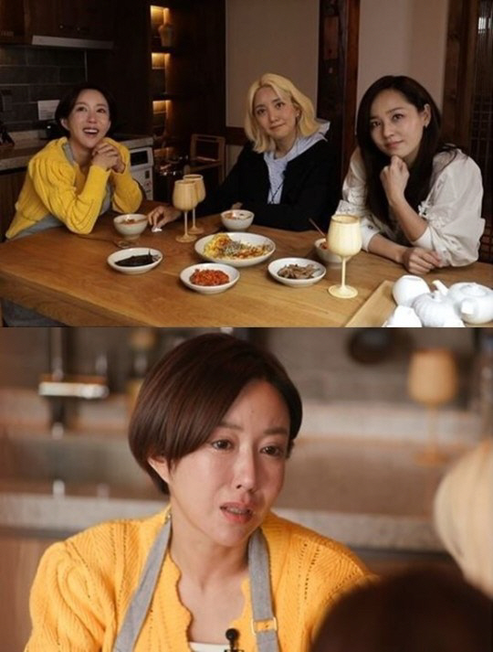 Singer Sea delivered a heartfelt message to Shoo, who caused the gambling scandal.Sea recently communicated with fans via Instagram Love Live!Sea said, If we get together as a whole, I think there will be music that will be arranged for our age now. Each member has had a lot of work. I wonder what S.E.S.s songs will be like after experiencing their own lives.Ive talked about a complete comeback.If theres anything you dont like about Shu, tell me about it, he said. I have something to say because I care about it. Since Im talking about it alone, I feel distant from Shu.I explained why I should not wear a tank top right after such an incident. Shu said that I wanted to show my hard work, but I did not have to wear a tank top.He said, Sister wears it. I was nagging because people thought I was out of my mind, but Shu would not have liked me. I dont think I should just show myself working out hard, I dont think I should wear a tank top and exercise. I dont think I need to show my figure now. I dont know if I was conservative.I did a biter sound and it got a lot farther away. Sea said to Shu, Look at the people around you who are really there for you. Thats the important thing. Those who only listen to you might be melting you down. Its not over because you used to do that and now you dont!Its not just about I dont shop at the mall anymore. I really want to sing S.E.S. More than anyone else. And for that, I was by your side and cheered you on.Lastly, I hope to find you before it is too late and come back. I hope you meet me. I can not answer your phone right now and I can not answer the text because Sister does not want to give you a biter sound and hurt you. But thats the truth.I think its all a lie.  If you really come back, youll be a cooler person than me. Youll be a lot cooler than me and Eugene.If you fall into a big temptation and find your Jasin again, youre a great guy. Gambling is so hard to break.I do not know how you did it, but I did not really get along with Sooyoung I know. Sea said, I wanted to wake up when I saw you up close, but it did not look good. So I left you and Im waiting here. When you are young, you can look cute, but when you are old, you are not responsible.Youre a mother. You have responsibilities and obligations to find Jasin again. I left for you. No. I left for me. At first. Because I was so upset.One day I was like, Sister, why am I-- why am I gambling? Why am I not supposed to wear a tank top right now? Can you believe that? I thought I shouldnt.I just wear long sleeves and exercise Shuya. No one is curious about you being hip-up now.Sea said, I remember you always giving up at S.E.S., and I wanted to be the last leader because I was sorry for you who always followed my opinion. I was not really a leader at S.E.S.I said I was going to do it, but when I got older, I should have done it then, but I should have done it, but there were so many things. I realized that I was too late and as a leader.I thought that it was because of me, and I really thought that it would not have happened to you if I had kept S.E.S. He expressed his gratitude to Shu and looked back at Jasin.I believe in you, so I can do it. There are so many people who believe in you, Sea said.Suga I ask you to contact me proudly. Pray that you can live as Sister who does not nag Shu. Eugene, Sooyoung.Lets meet again on stage before we die. Meanwhile, Shu was sentenced to six months in prison and two years probation in 2019 for allegedly gambling a total of 700 million won from overseas from August 2016 to May 2018.After returning home, he returned to personal broadcasting BJ last year, and he was at the center of the topic by revealing his appearance in exposed sportswear.Sea and Eugene also appeared together to support Shu when Suga returned to the TV channel Star Documentary My Way last year.