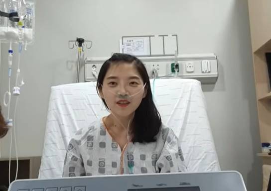 지난 9일 진행된 '암환자뽀삐' 라이브 방송 장면. (유튜브 채널 '암환자뽀삐' 갈무리)