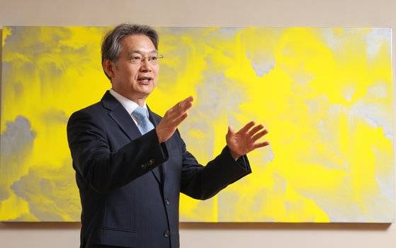 김병연 서울대 경제학부 석좌교수(국가미래전략원장)이 중앙일보와 인터뷰하고 있다. 우상조 기자