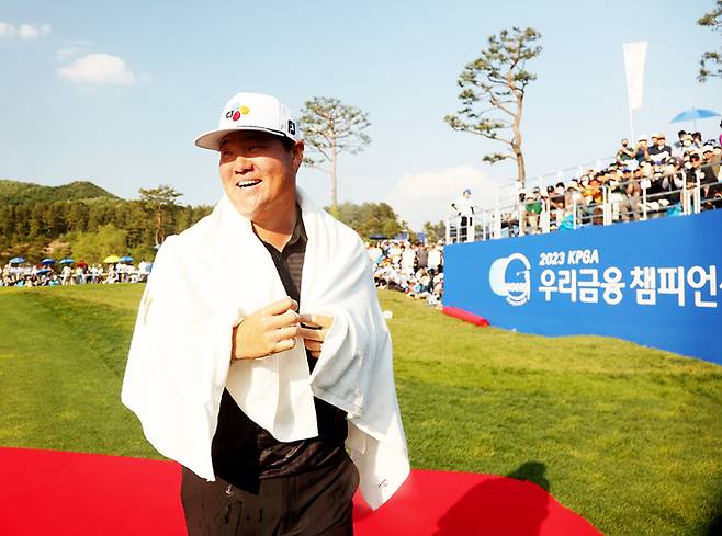 임성재가 환하게 웃고 있다. 사진 | KPGA