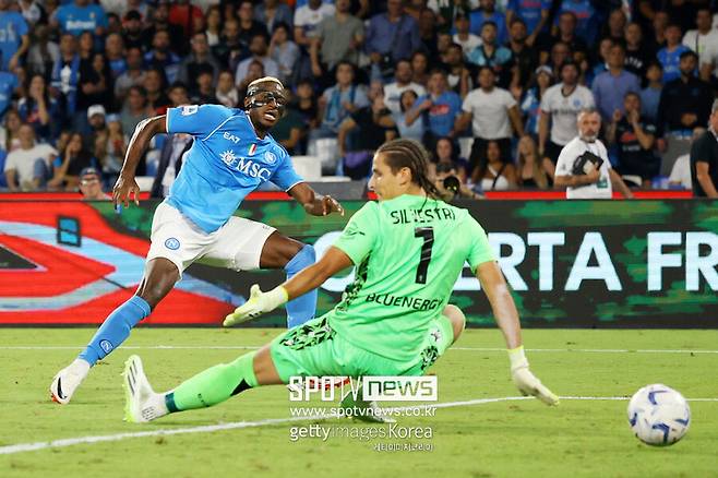 ▲ 빅터 오시멘이 인종차별 논란에도 골을 넣으며 활약했다.