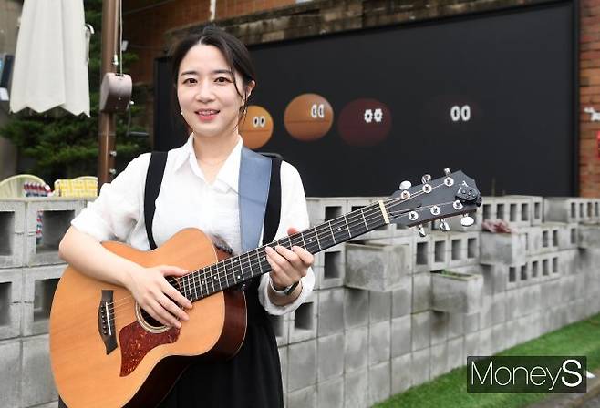 싱어송라이터 고양이용사는 남들에게 행복을 주는 가수를 꿈꾼다. /사진=장동규 기자