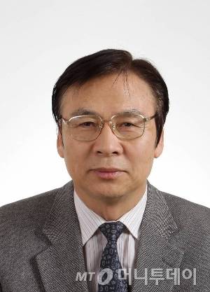 윤성식 연세대학교 생명과학기술학부 명예교수