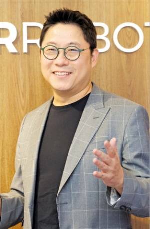 하정우 베어로보틱스 대표는 지난 6일 한국경제신문과의 인터뷰에서 “기업가정신은 세상의 많은 문제를 잘 해결할 수 있는 수단”이라고 강조했다. 이솔 기자